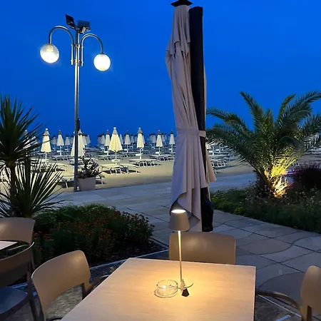 Hotel Silva Frontemare 2*