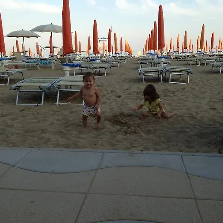 Hotel Silva Frontemare 2*
