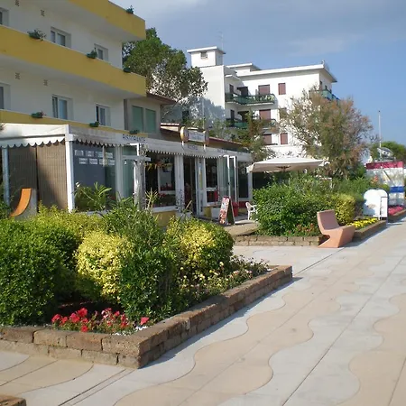 Silva Frontemare Hotel 2*