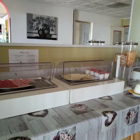 Hotel Silva Frontemare 2*